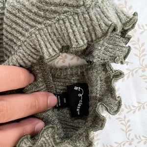 Cute little casual dress. Great condition. Only a few wears.